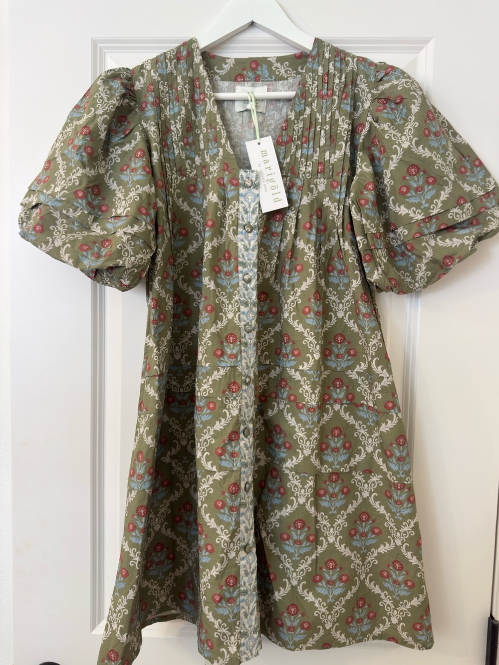 NWT Victoria Dunn Camille puff sleeve mini dress